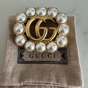 Gucci Pearl Double G brooch- Authentic